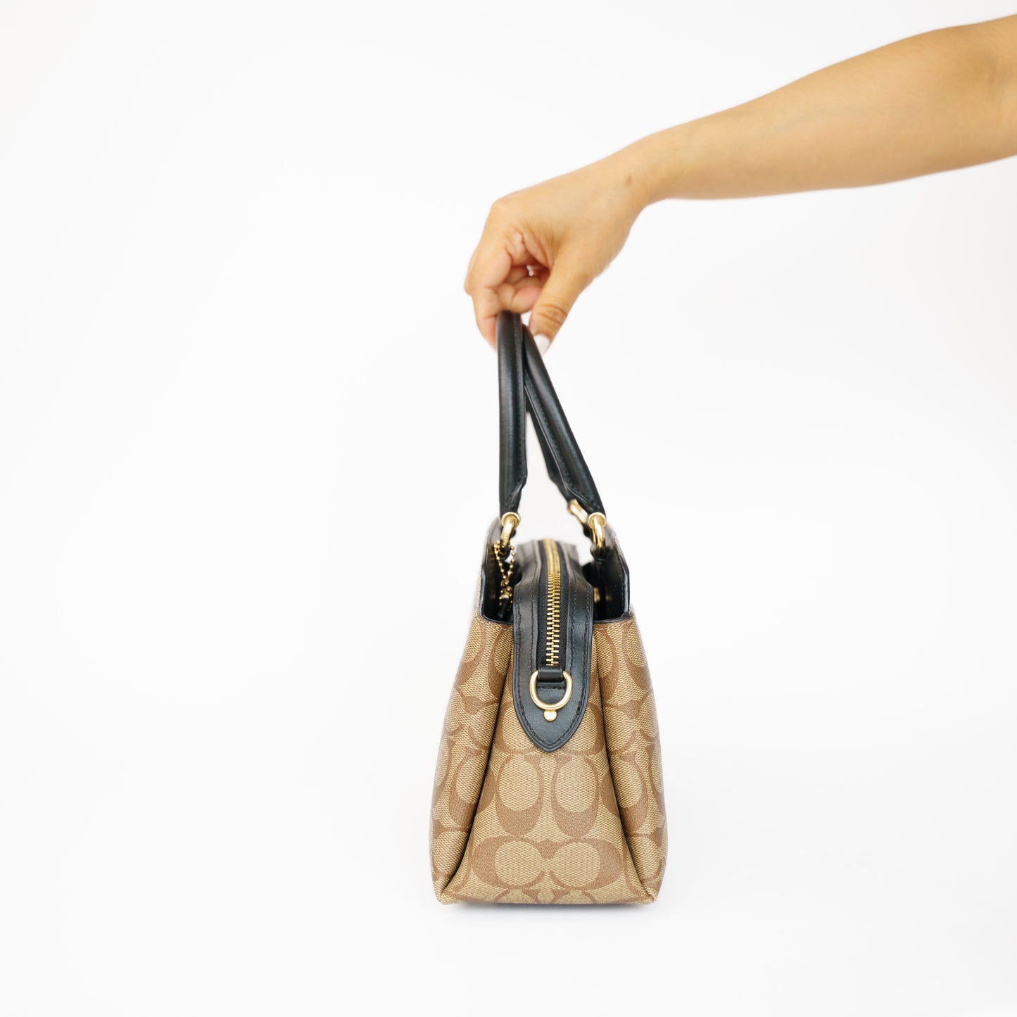 Coach Lillie Carryall Borwn Canvas and Black Leather 210526N07