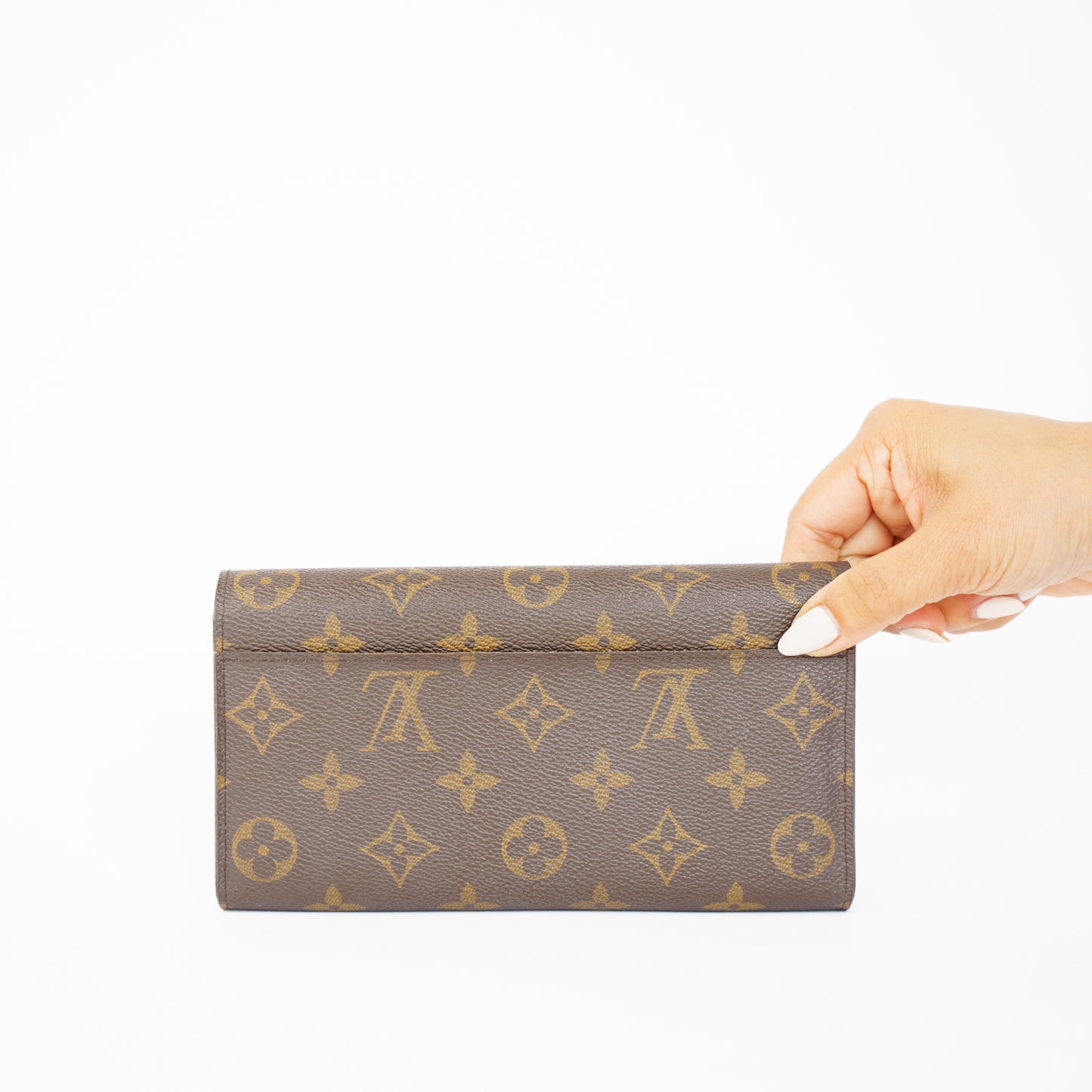 Louis Vuitton Sarah Wallet in Monogram 210526N01