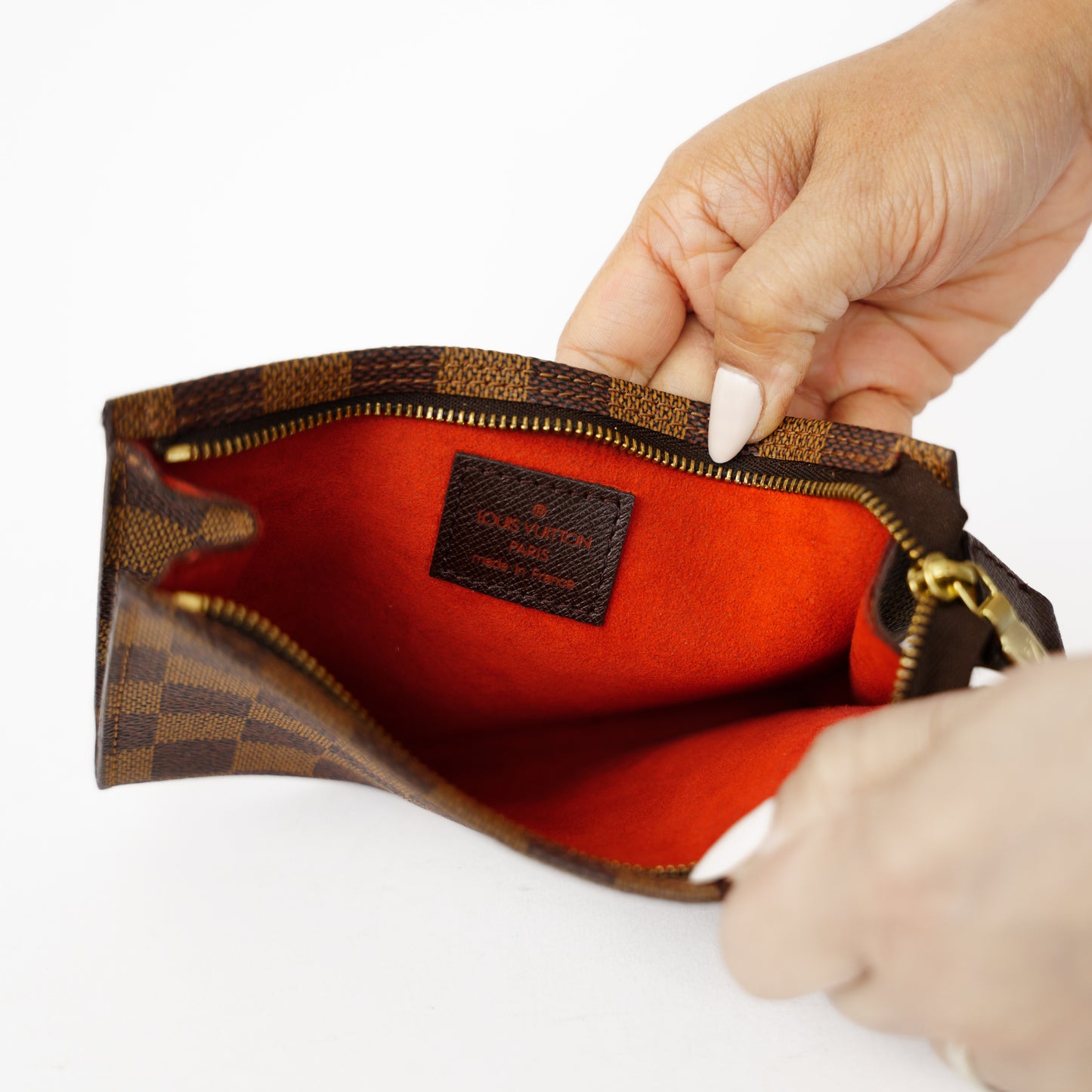 Louis Vuitton Bucket Pouch PM in Damier Ebene 210526A92