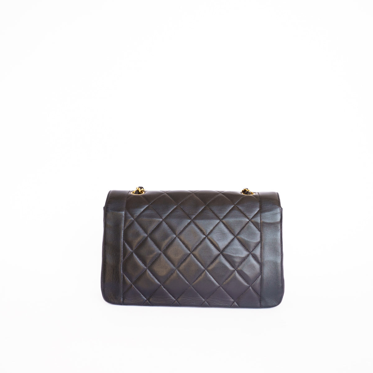 Chanel Black Quilted Lambskin Vintage Medium Diana Classic Single Flap Bag 210726Y20