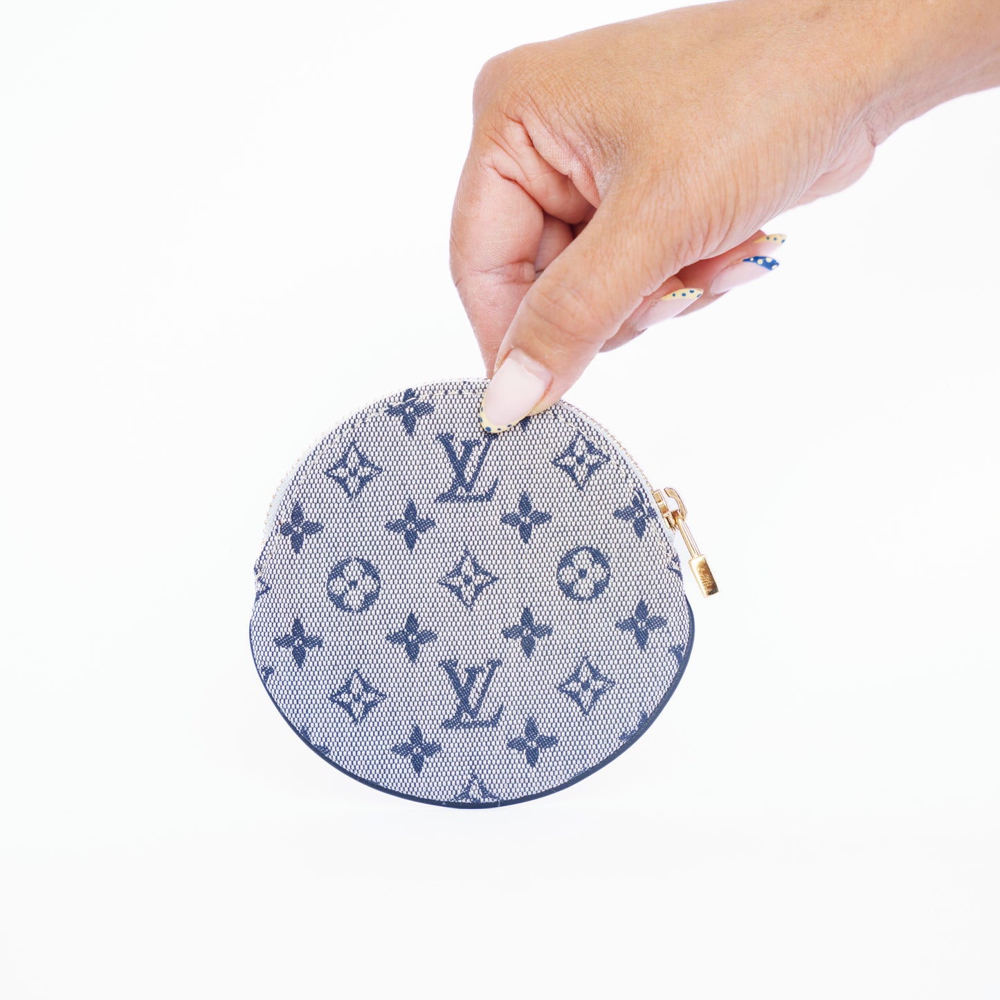 Louis Vuitton Round Coin Purse Monogram 290726A05