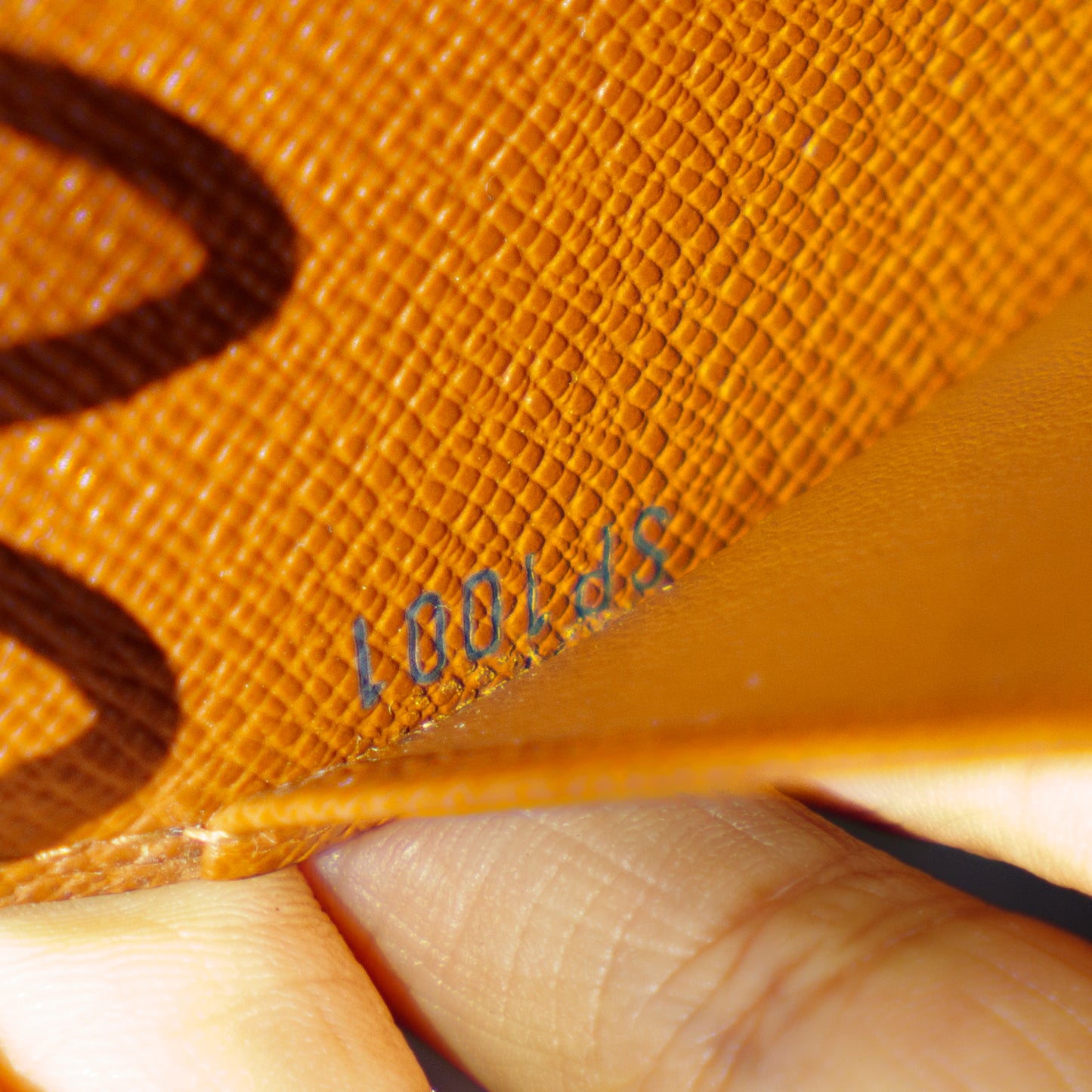 Louis Vuitton Agenda MM in Monogram Canvas