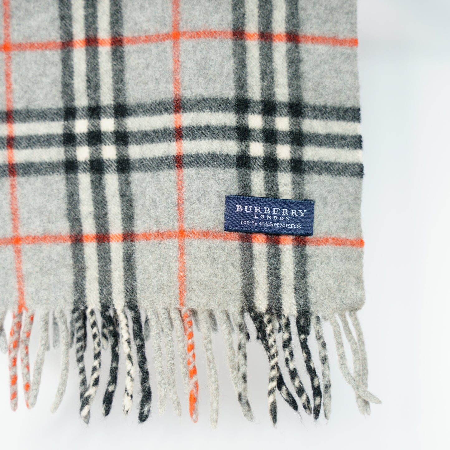 Burberry Cashmere Scarf in Light Grey