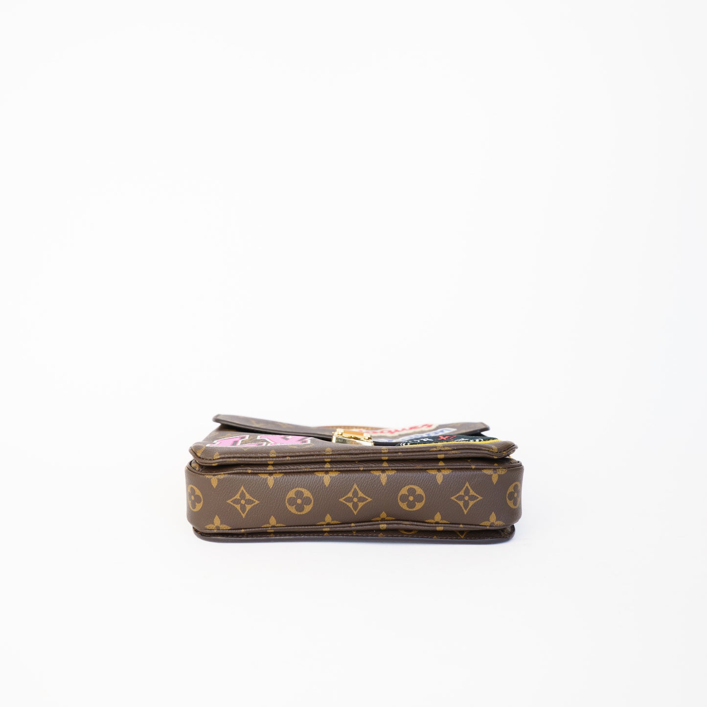 Louis Vuitton Patches Pochette Metis in Monogram 230426B14
