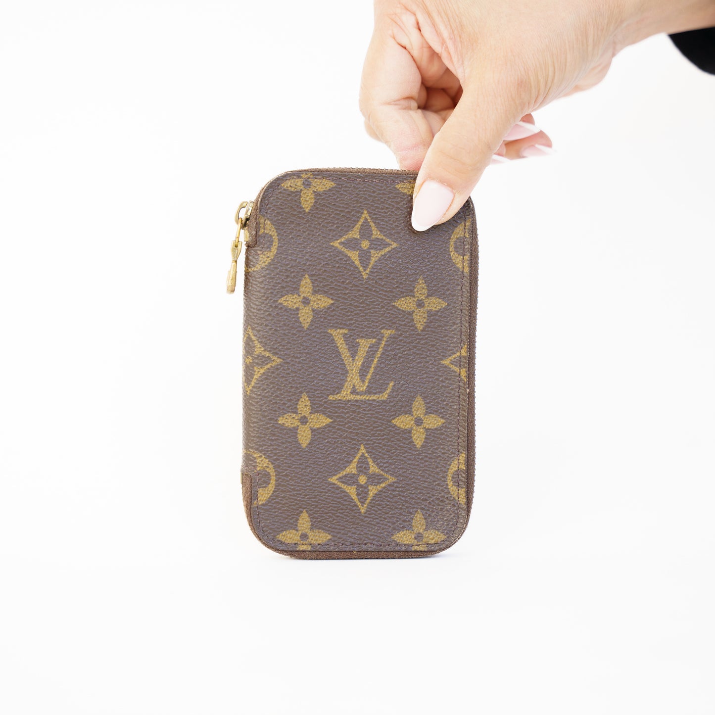 Louis Vuitton Zippered Key Holder in Monogram 230426A19