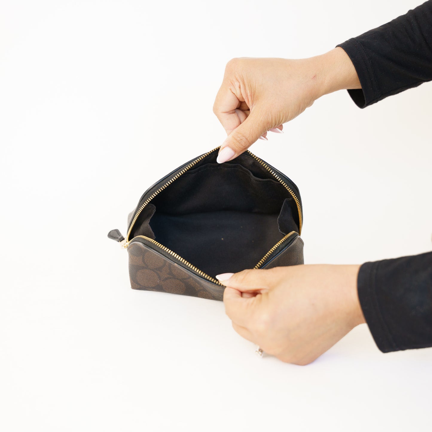 Coach Cosmetic Pouch in Black Canvas 230426A07