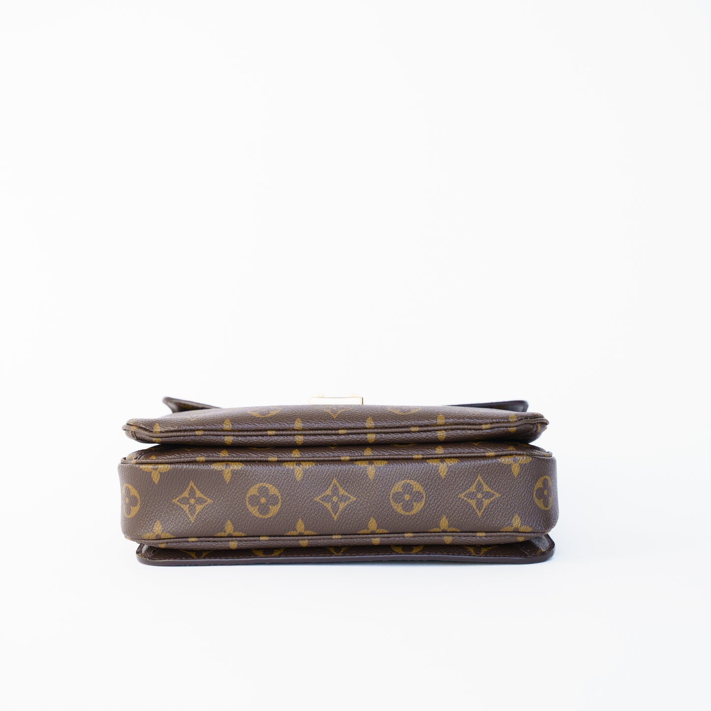 Louis Vuitton Pochette Metis in Monogram DR1156 230426B03