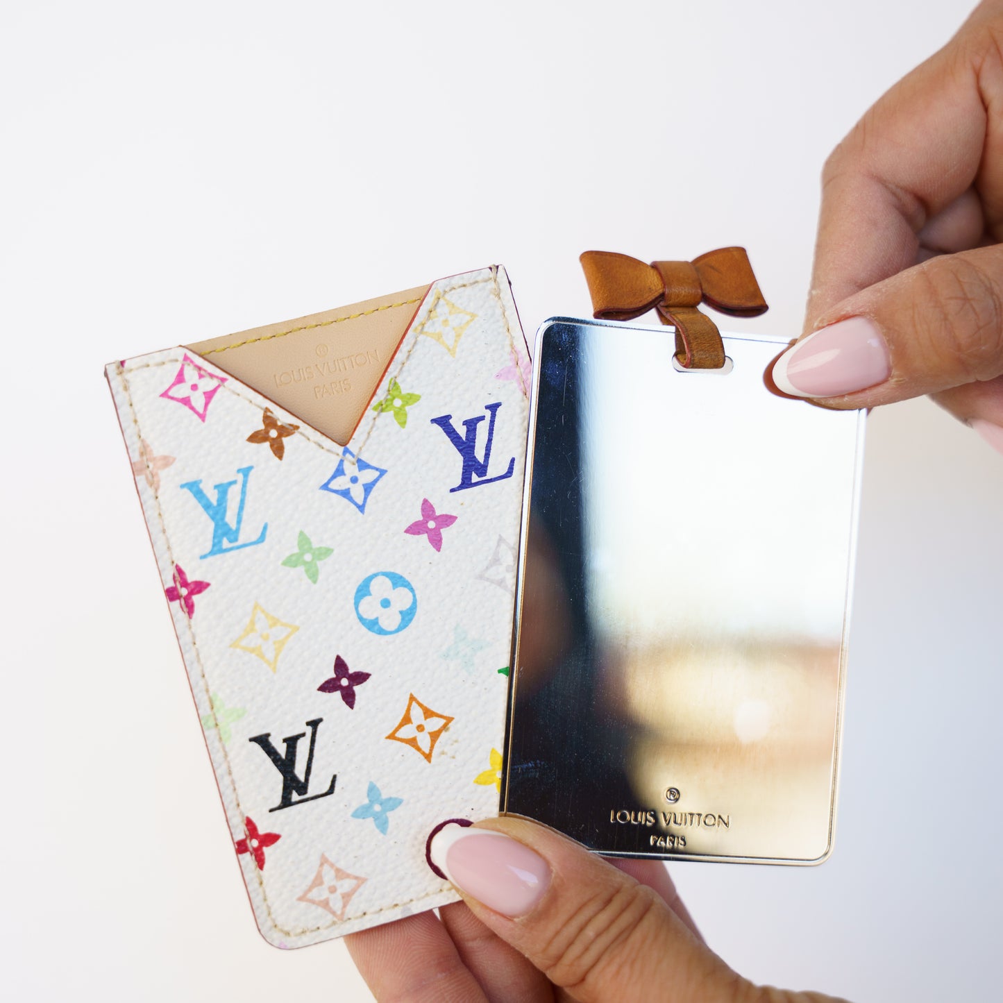 Louis Vuitton Etui Mirror Blanc Multicolor x Takashi Murakami 230426B08