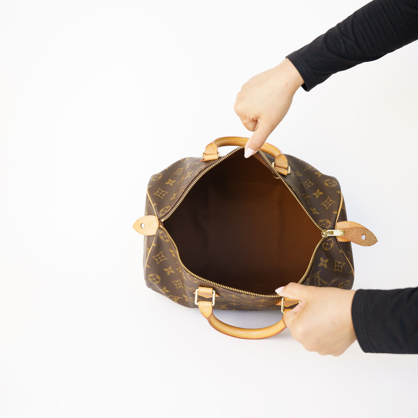 Louis Vuitton 1999 Speedy 35 in Monogram 230426B11