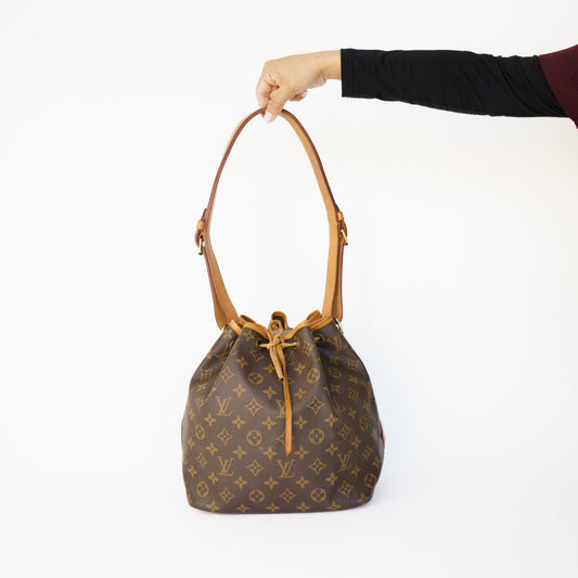 Louis Vuitton Noe PM Bucket Bag in Monogram 230426B13