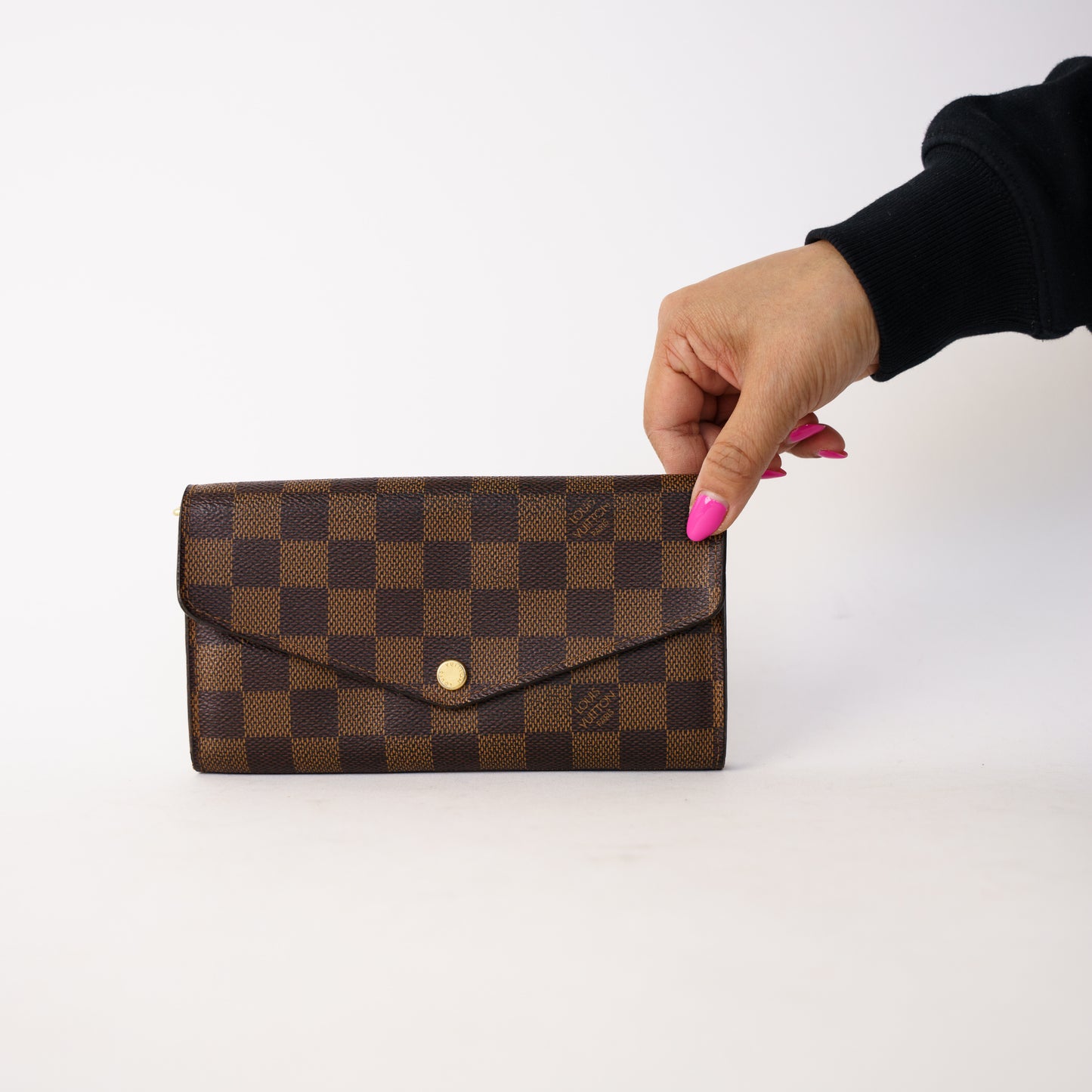 Louis Vuitton Sarah Wallet in Damier Ebene 260226G14
