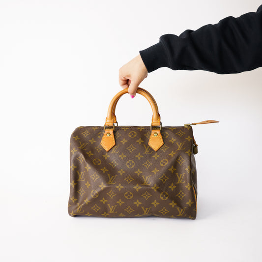 Louis Vuitton 1982 Speedy 30 in Monogram 260226G08