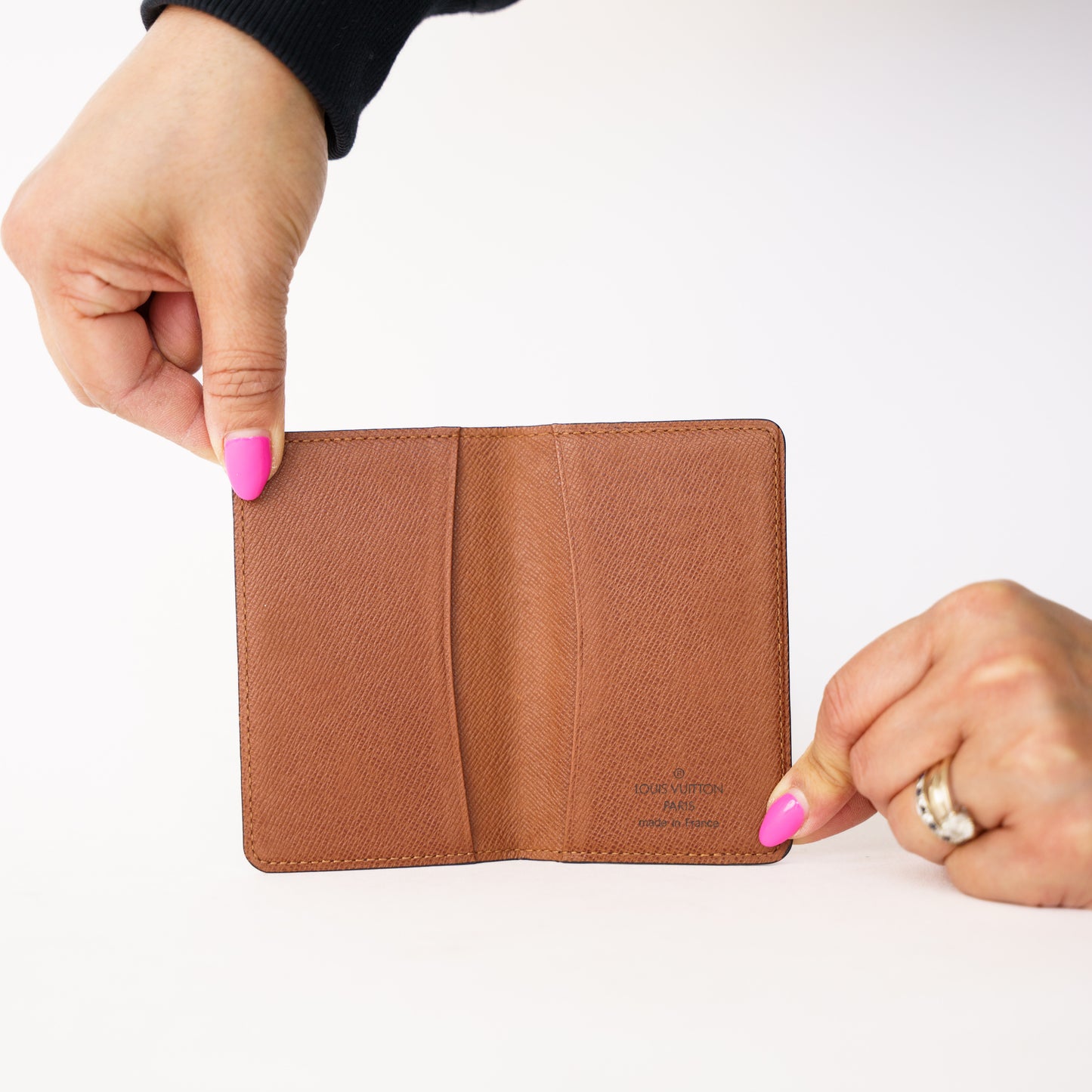 Louis Vuitton Bifold Card Holder in Monogram RA0050 260226P08