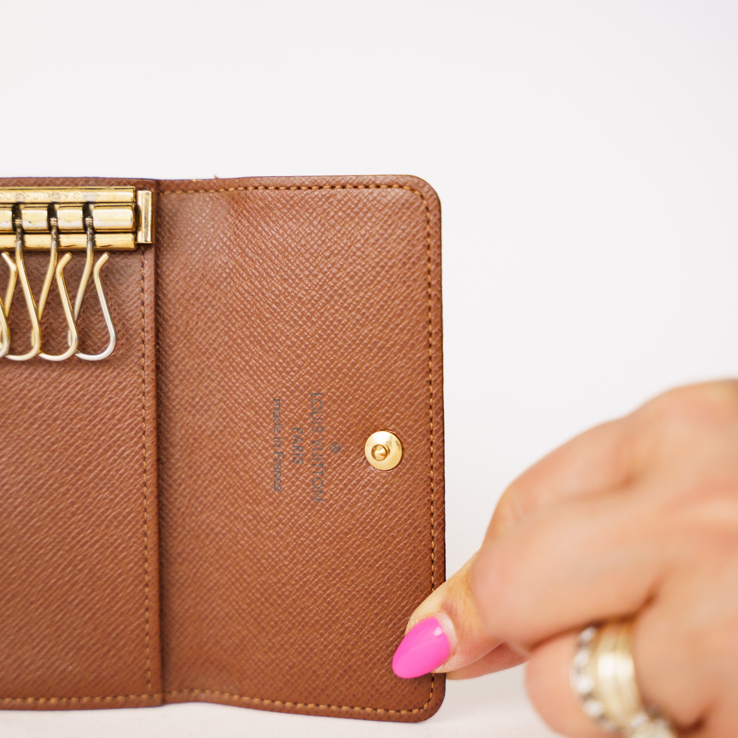 Louis Vuitton 4 Key Holder in Monogram FL0066 260226P22