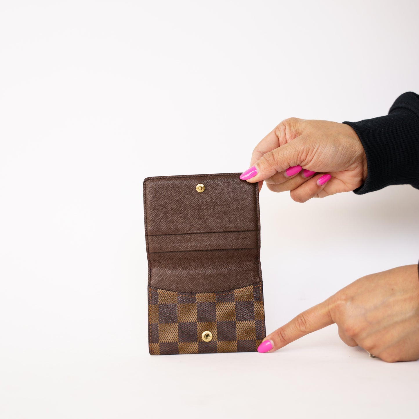 Louis Vuitton Ludlow Wallet in Damier Ebene CT1083 260226P10