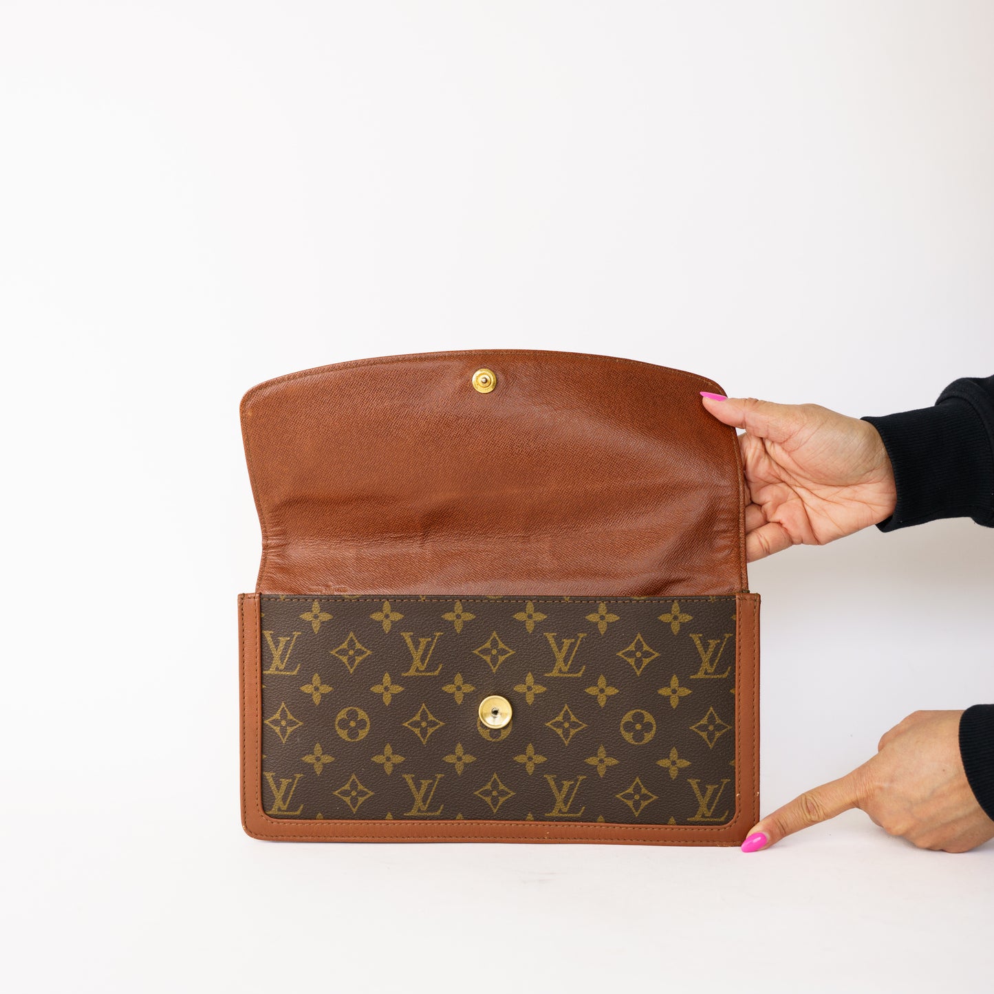 Louis Vuitton 1985 Pochette Dame GM Clutch 260226B11