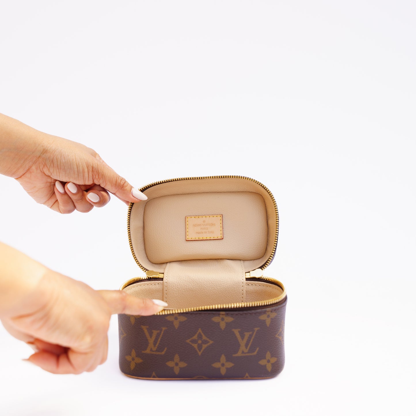 Louis Vuitton Nano Nice Monogram Canvas Cosmetic Makeup Bag 280526L13