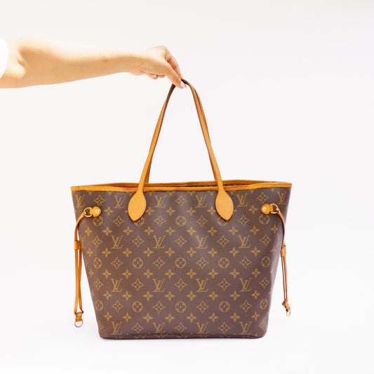 Louis Vuitton Neverfull MM in Monogram with Beige Interior 280526L20
