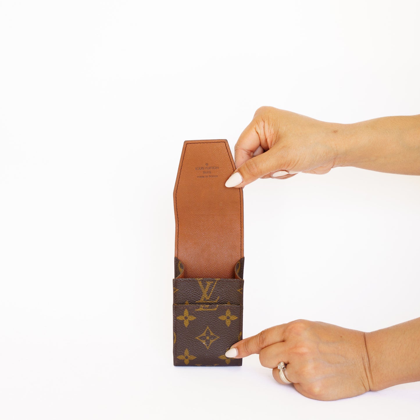 Louis Vuitton Etui Cigarette Case Tissue Holder in Monogram 280526S06