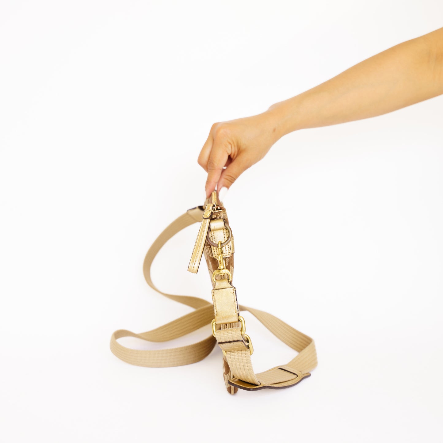 Coach Penelope Signature Crossbody Bag 280526S03