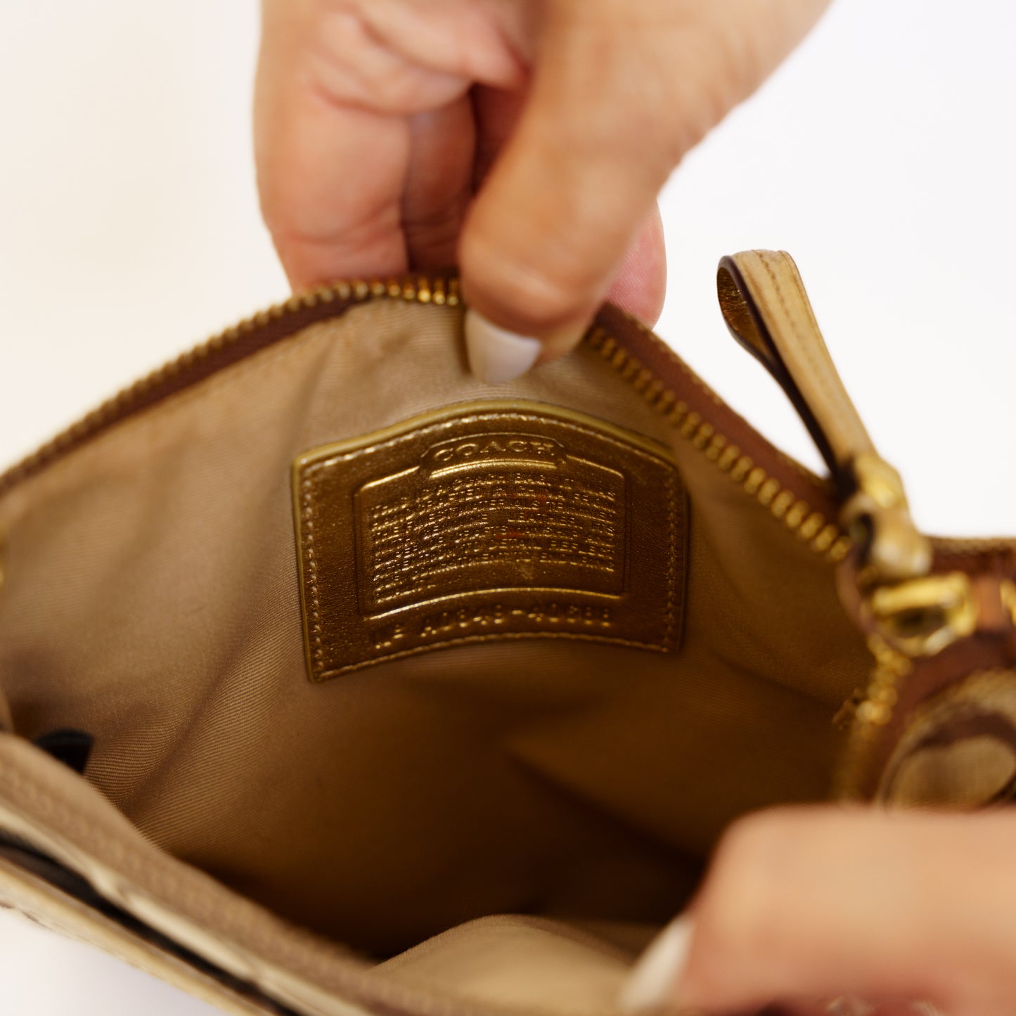 Coach Penelope Signature Crossbody Bag 280526S03
