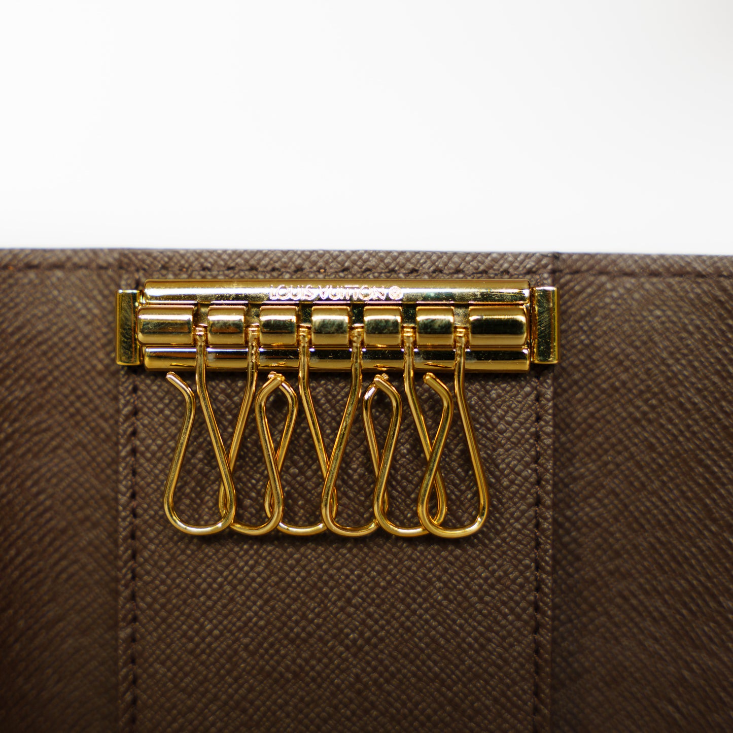 Louis Vuitton 6 Key Holder in Damier Ebene 281025B115