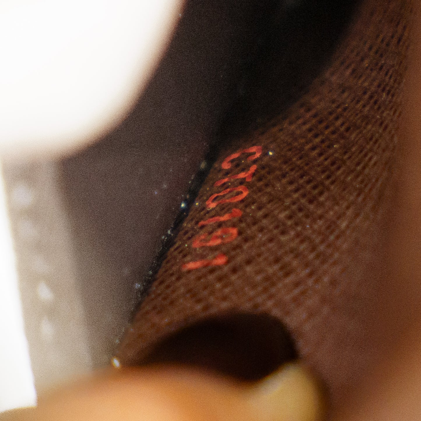 Louis Vuitton 6 Key Holder in Damier Ebene 281025B115