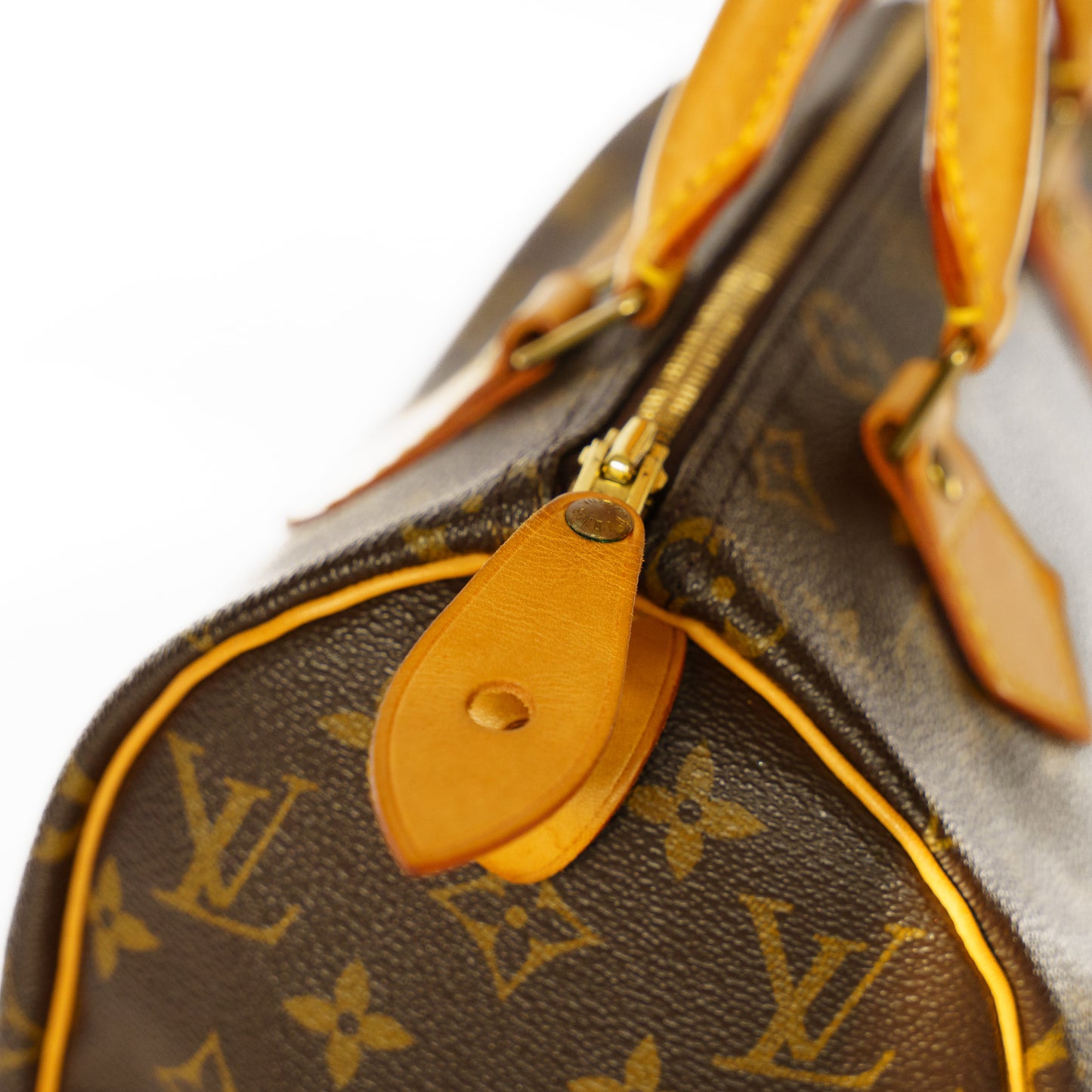 Louis Vuitton Speedy 25 in Monogram Canvas BC281020253