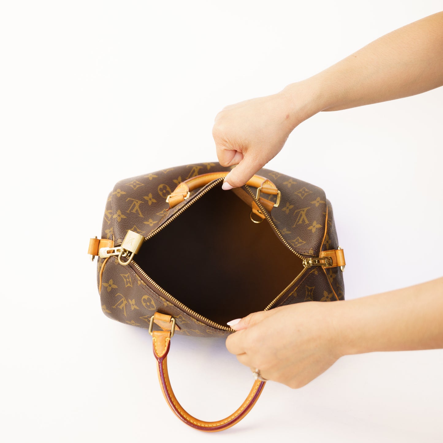 Louis Vuitton Speedy 30 Bandouliere in Monogram