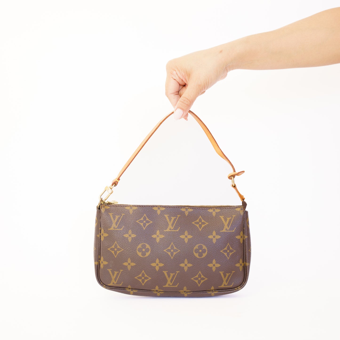 Louis Vuitton Pochette Accessoires in Monogram Canvas AR0011 300426B11