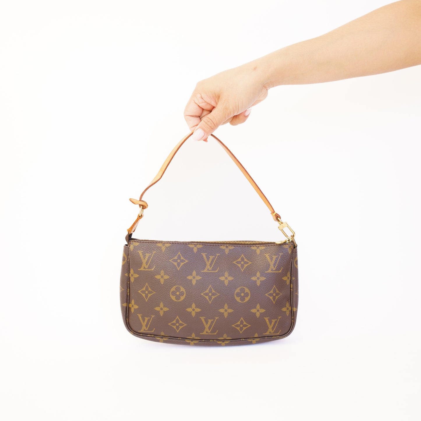 Louis Vuitton Pochette Accessoires in Monogram Canvas AR0011 300426B11