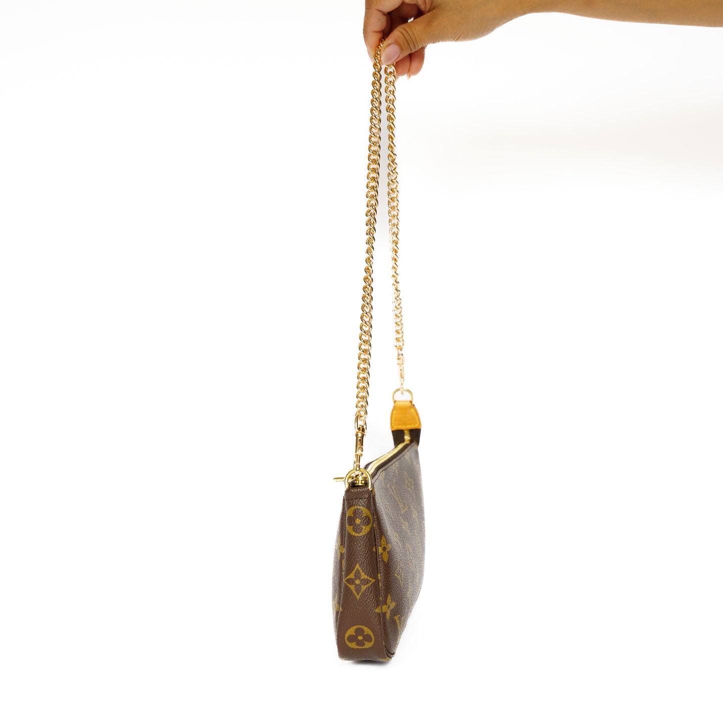 Louis Vuitton Pochette Accesoires in Monogram AR1020 300925F141