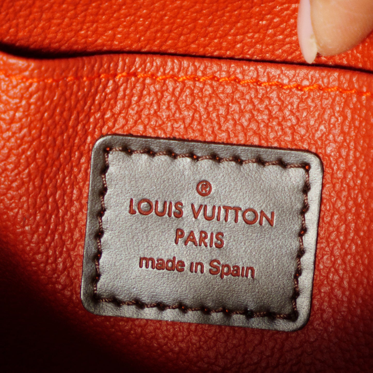 Louis Vuitton 2003 Damier Ebene Cosmetic Pouch 300925B149