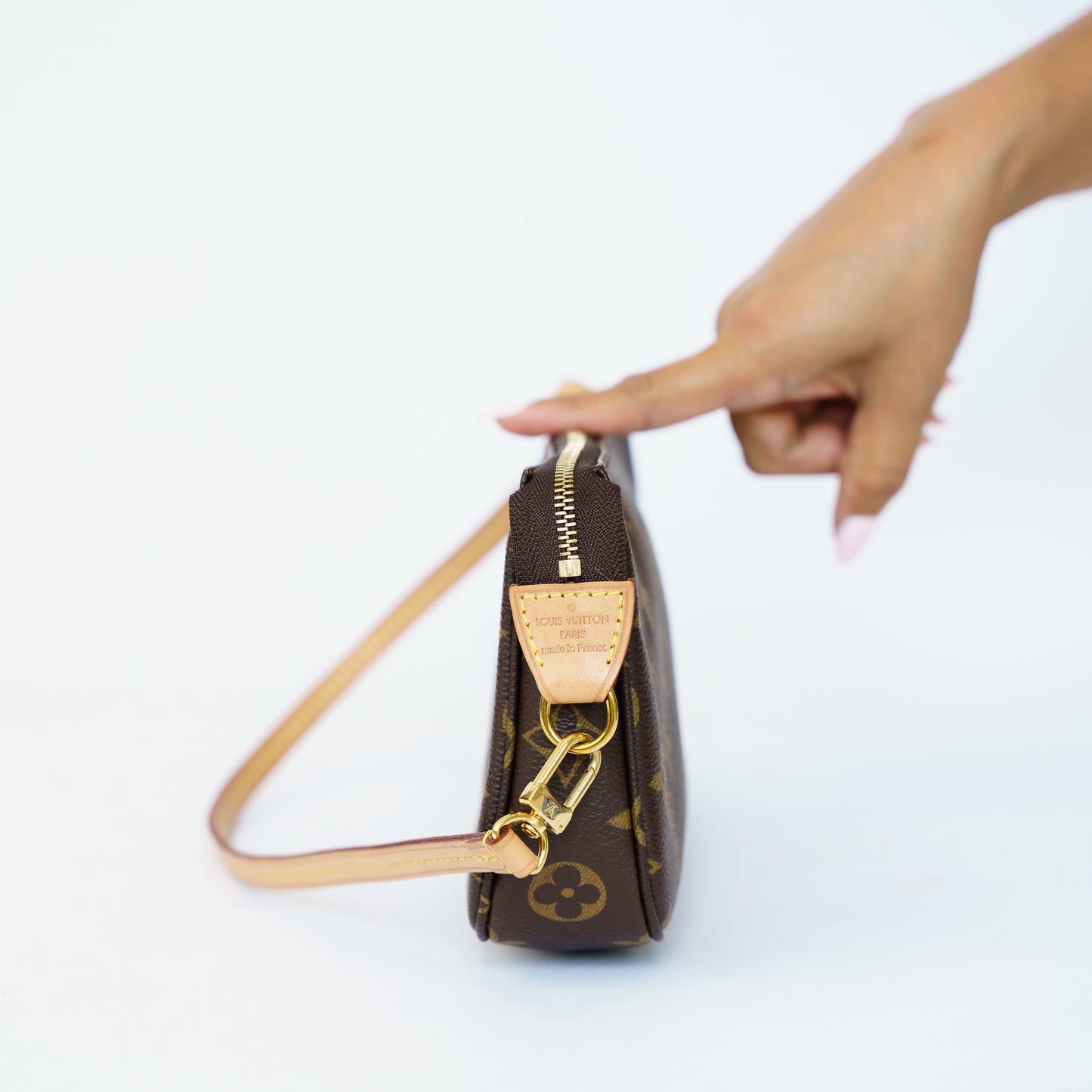 Louis Vuitton 2020 Pochette Accessoires In Monogram Canvas AH3290
