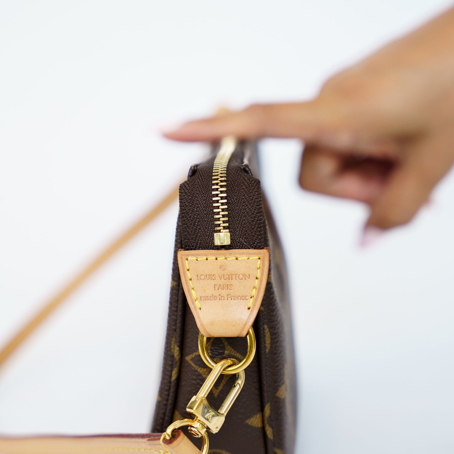 Louis Vuitton 2020 Pochette Accessoires In Monogram Canvas AH3290