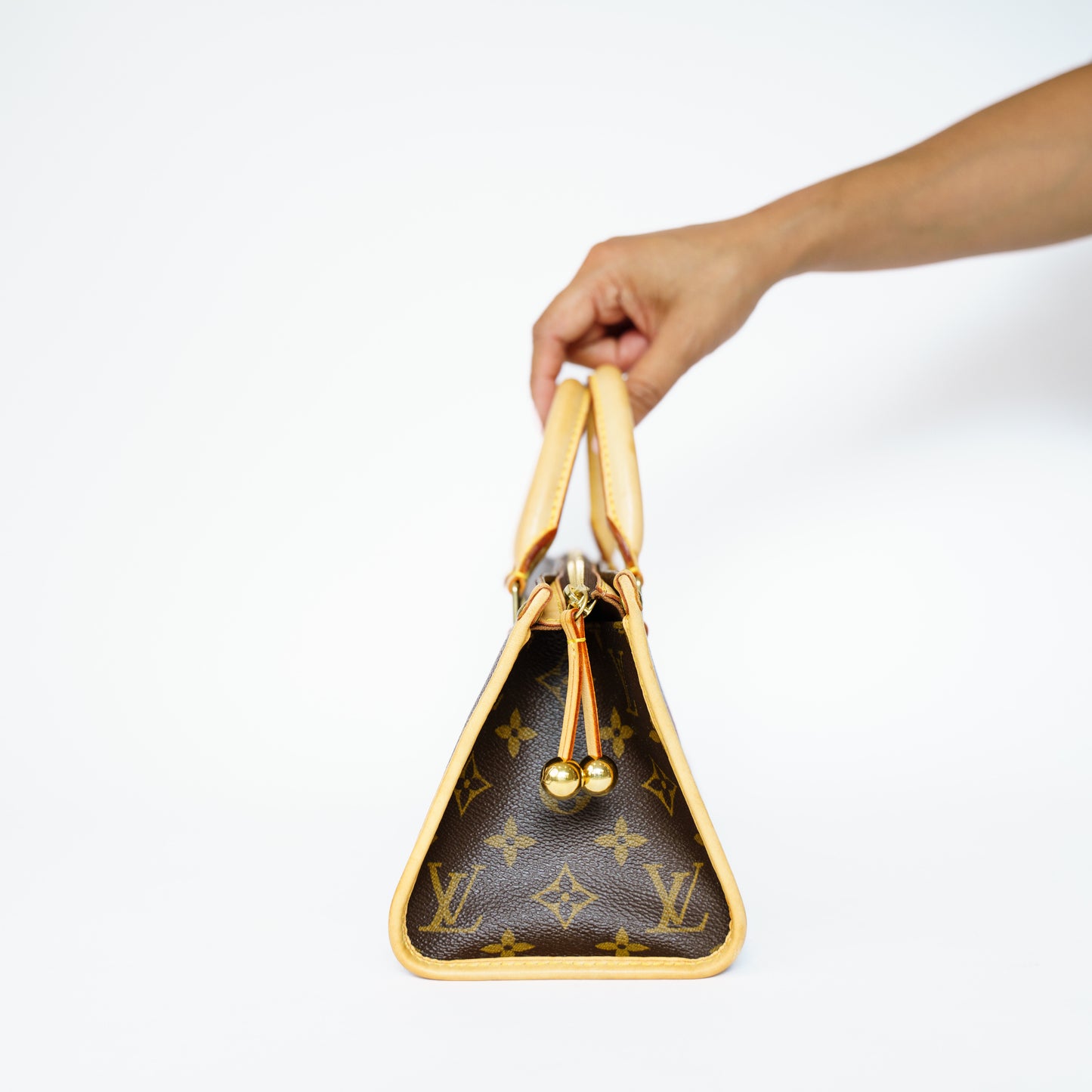 Louis Vuitton 2006 Popincourt Monogram VI0036
