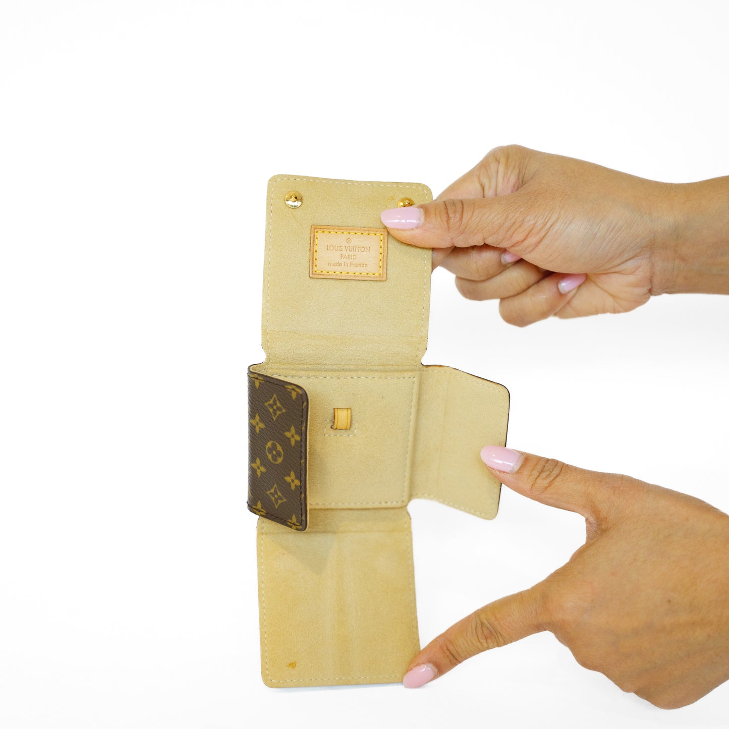 Louis Vuitton Jewellery Necklace Pouch in Monogram Canvas 271125B19