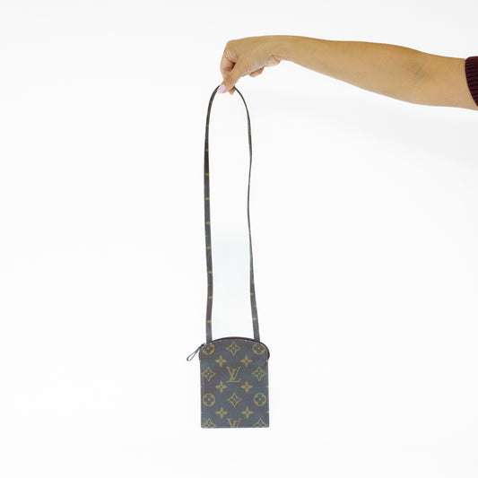 Louis Vuitton Pochette Secret Shoulder Bag in Monogram Canvas 271125B21