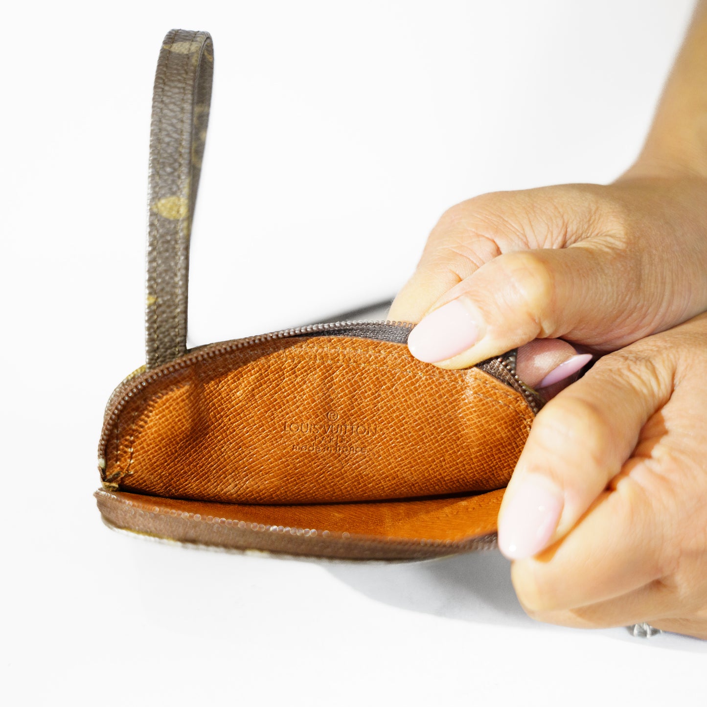 Louis Vuitton Pochette Secret Shoulder Bag in Monogram Canvas 271125B21