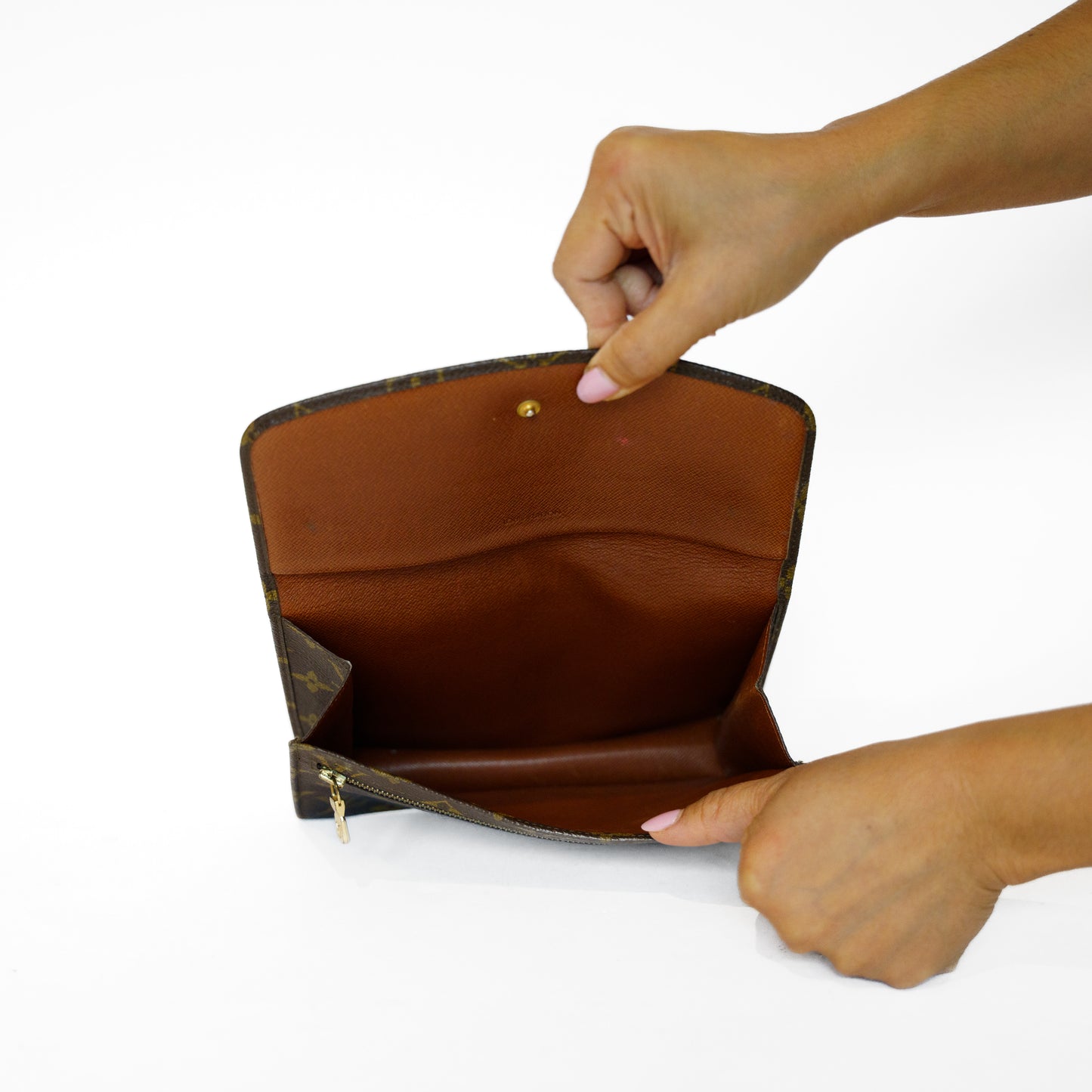 Louis Vuitton Rabat Clutch 271125B08