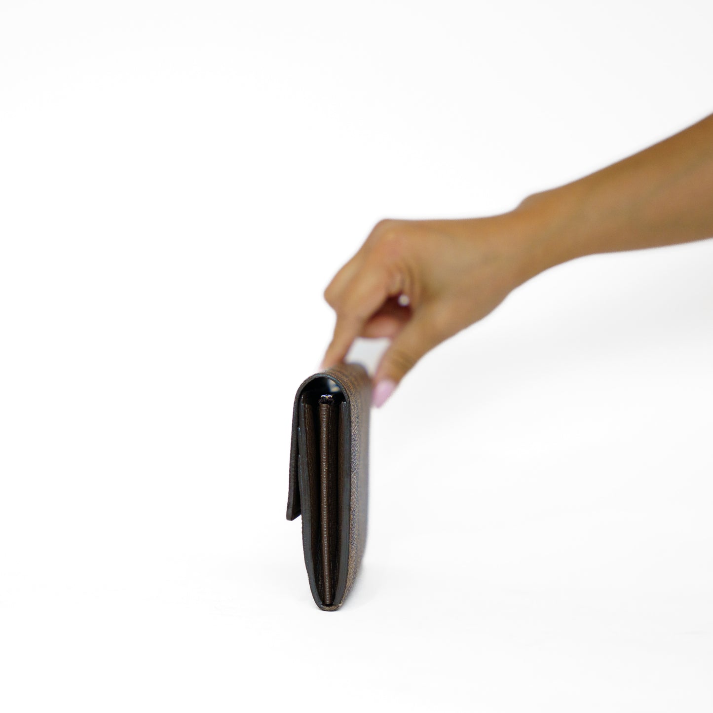 Louis Vuitton Sarah Wallet in Damier Ebene 271125B09