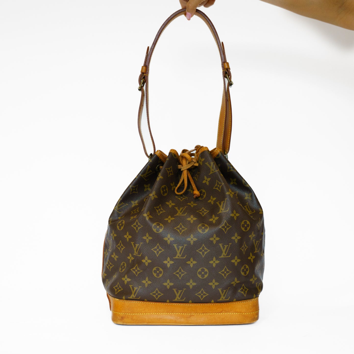 Louis Vuitton Noe Gm Bucket Bag in Monogram Canvas 271125B14