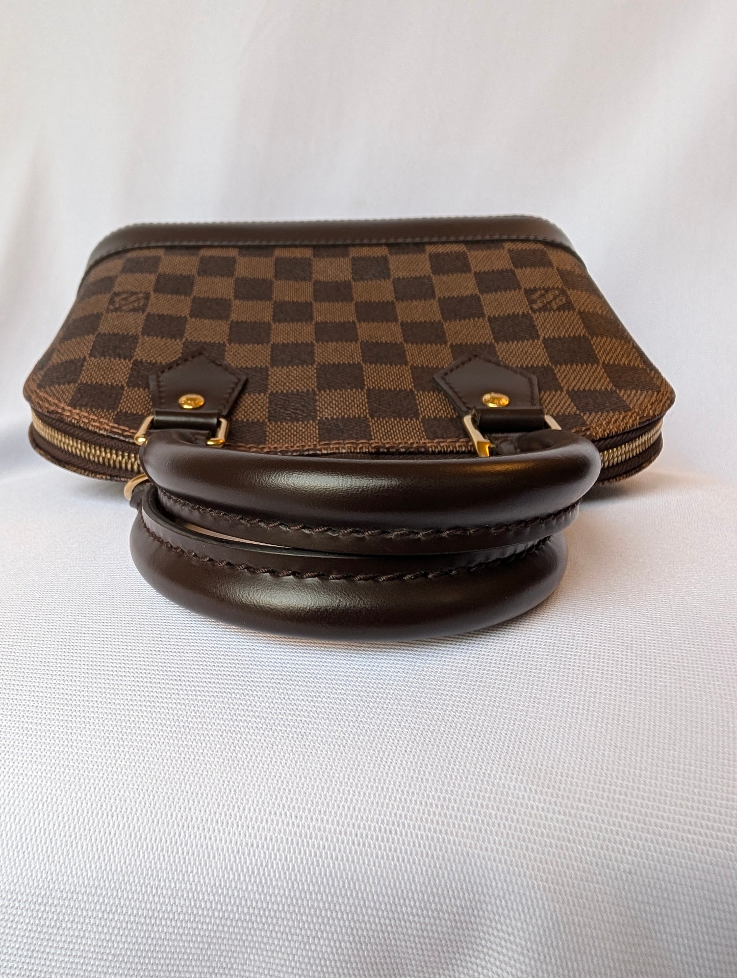 Louis Vuitton 2018 Alma BB in Damier Ebene Bag AA4188