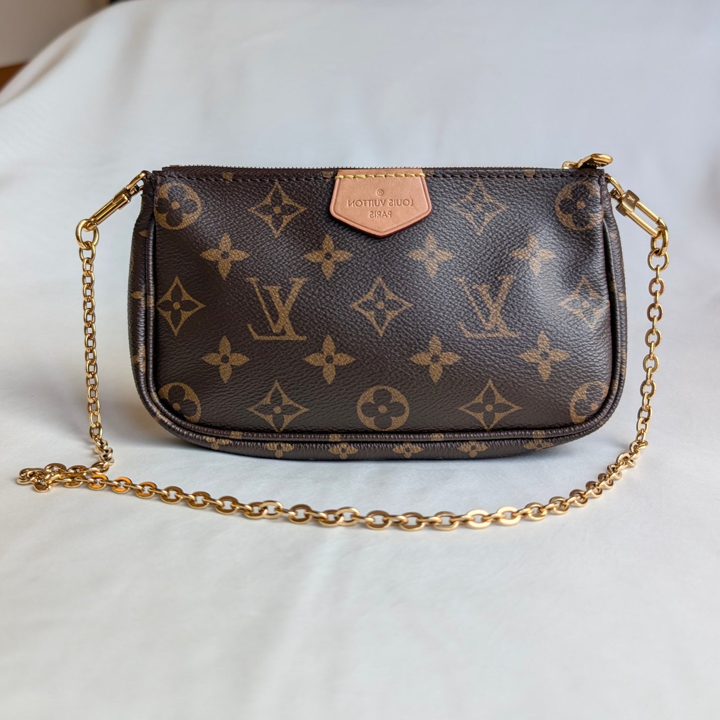 Louis Vuitton Multi Pochette Accessoires Bag in Monogram Canvas in Rosa Chiaro Interior 101225B03