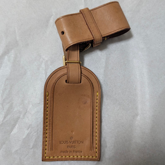 Louis Vuitton Luggage tag 241125B22