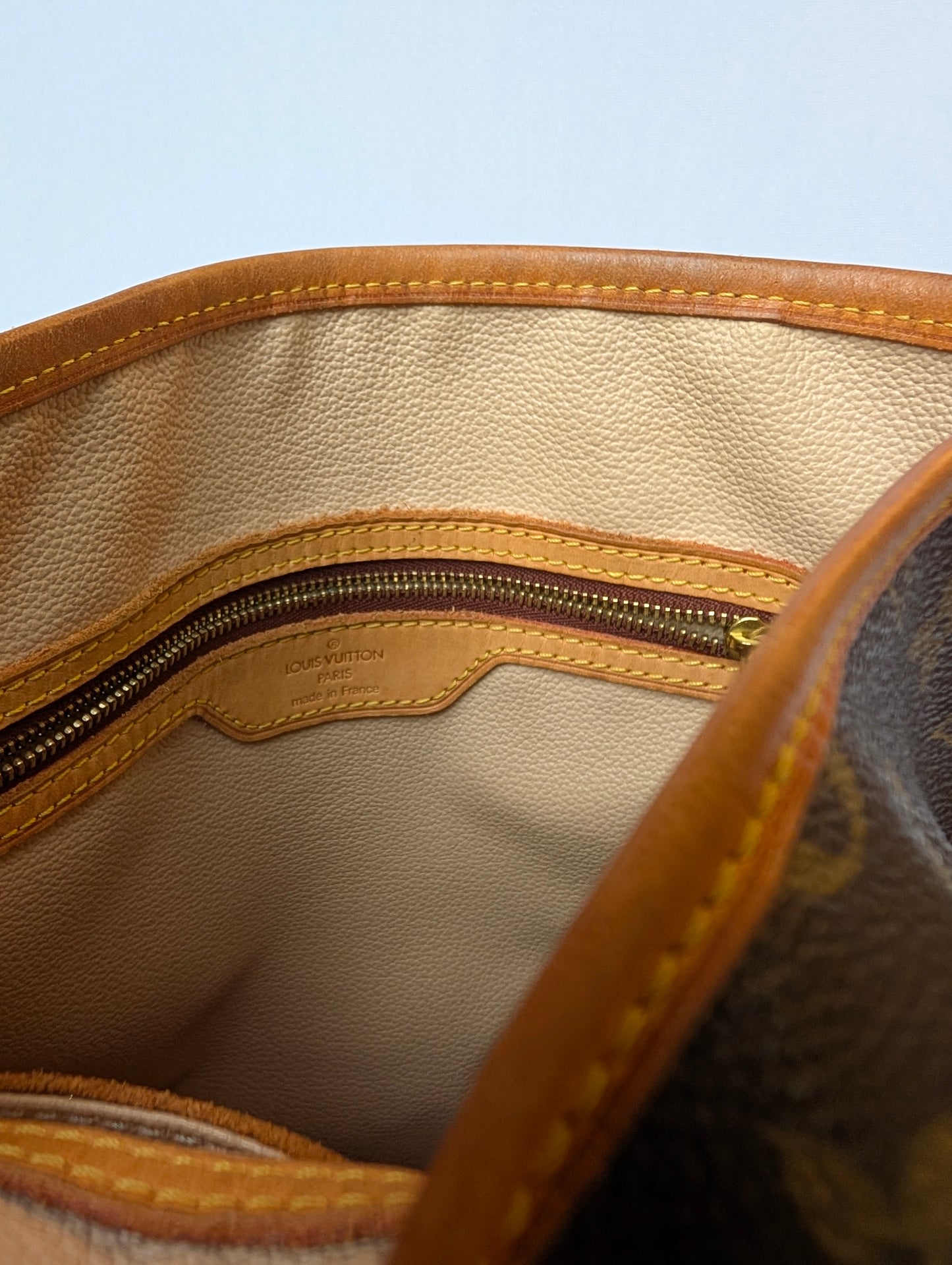 Louis Vuitton 2003 Bucket Bag PM in Monogram Canvas FL0023