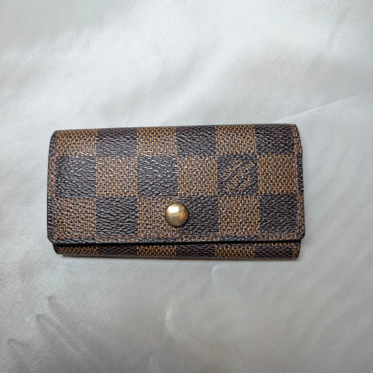 Louis Vuitton 4 Key Holder in Damier Ebene 280126B10