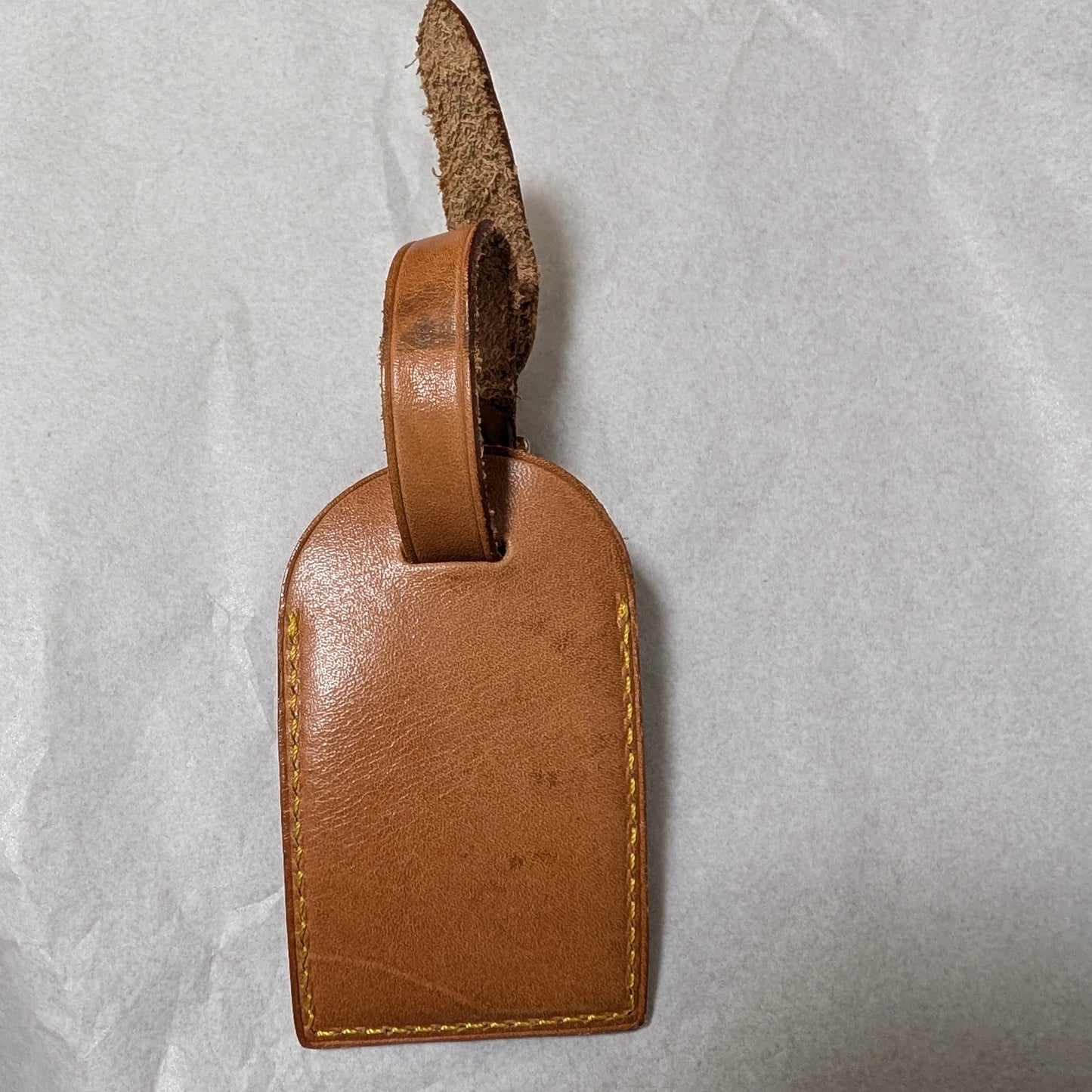 Louis Vuitton Luggage tag 241125B23