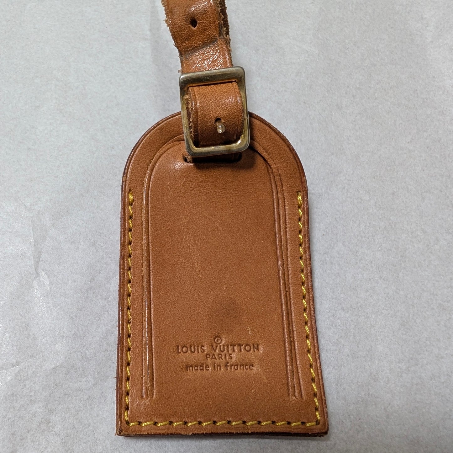 Louis Vuitton Luggage tag 241125B23