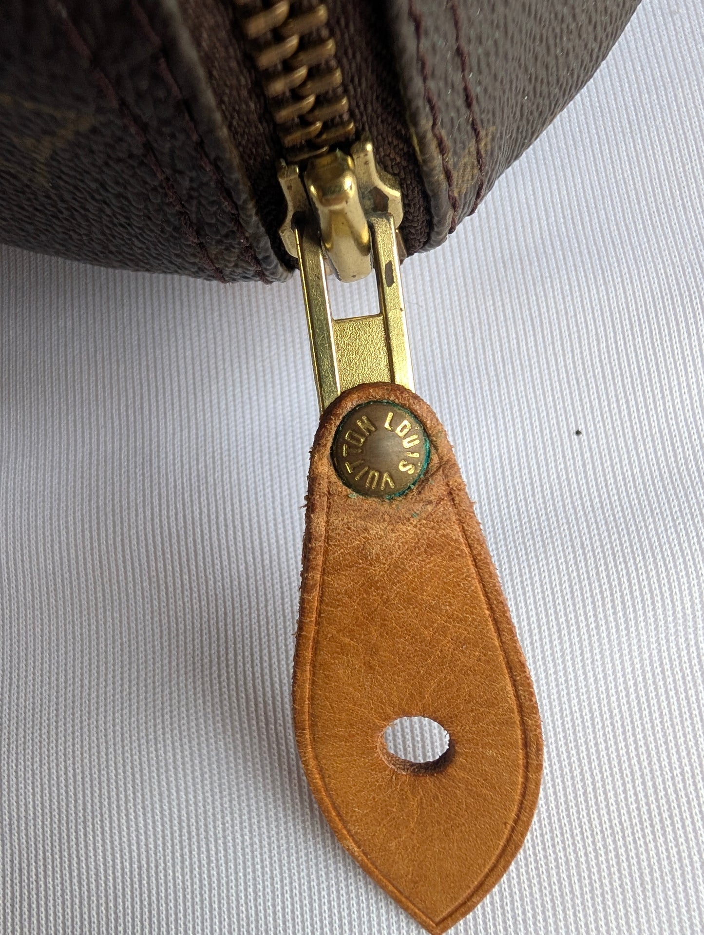 Louis Vuitton Speedy 30 in Monogram TH1010 090426B08
